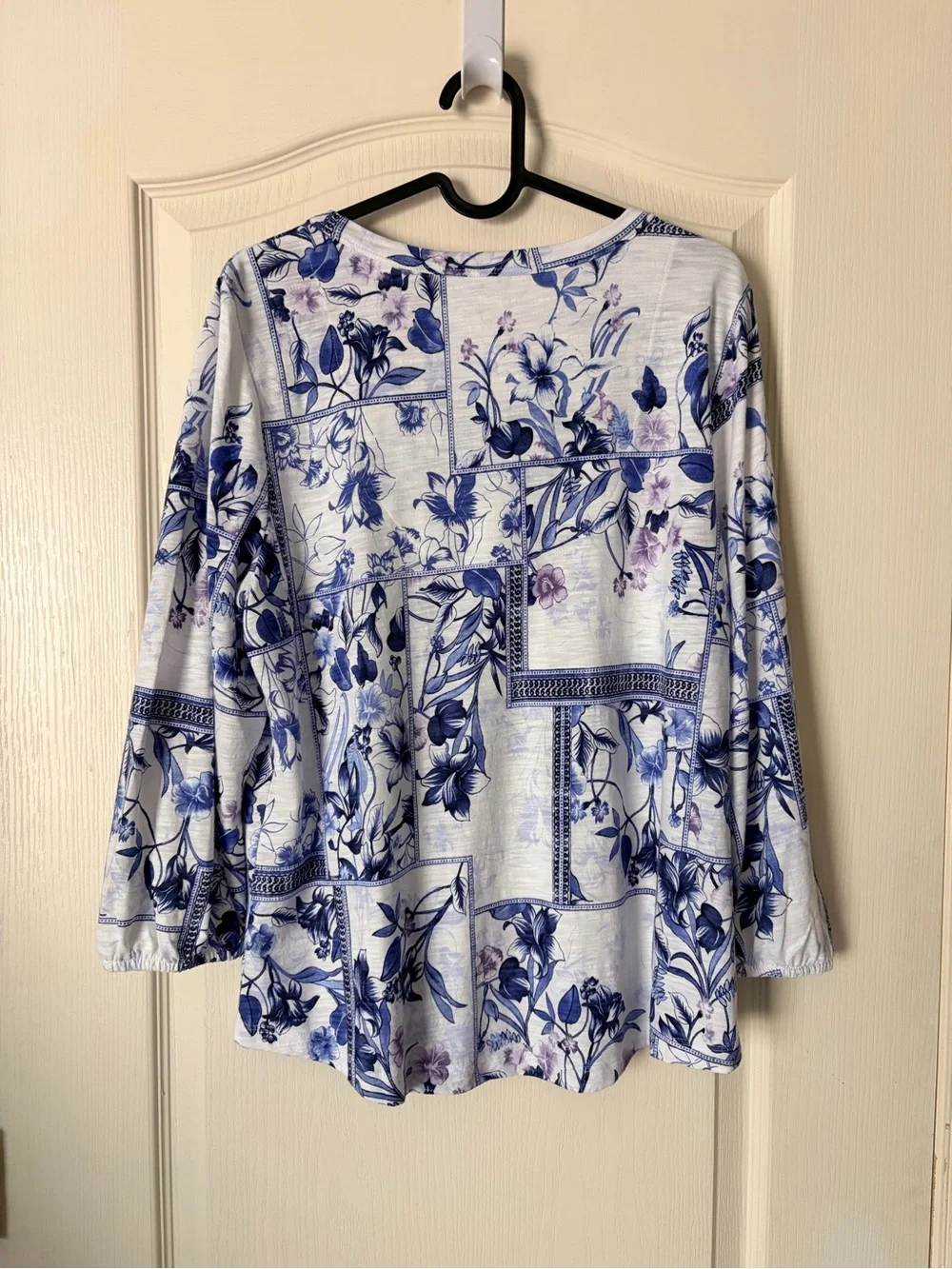 NWT Chicos Cotton Printed Billow Sleeve Patchwork Blouse, size 1, medium